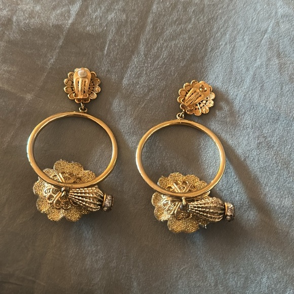 Dolce and Gabbana Earings - Picture 2 of 4